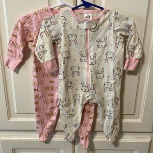 Set 2 Gerber footie pajamas.  0/3M